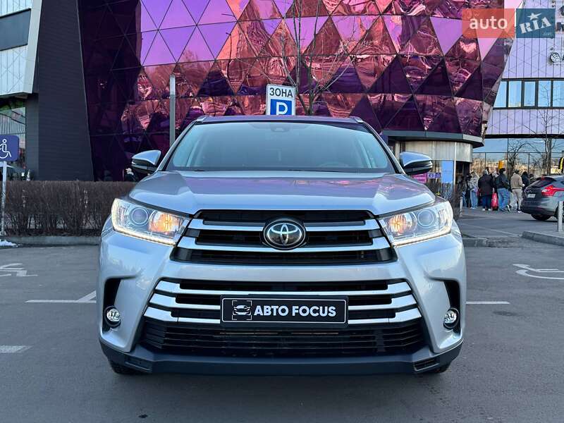Позашляховик / Кросовер Toyota Highlander 2018 в Києві фото 2 Позашляховик / Кросовер Toyota Highlander 2018 в Києві