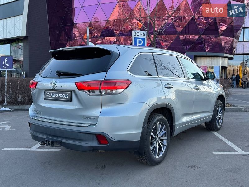 Позашляховик / Кросовер Toyota Highlander 2018 в Києві фото 8 Позашляховик / Кросовер Toyota Highlander 2018 в Києві
