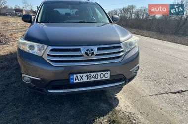 Внедорожник / Кроссовер Toyota Highlander 2012 в Харькове