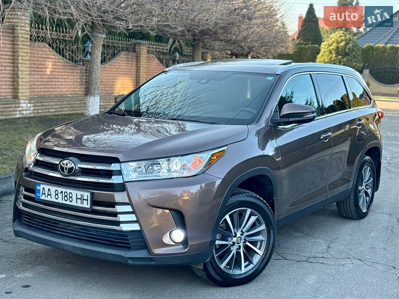 Toyota Highlander 2019