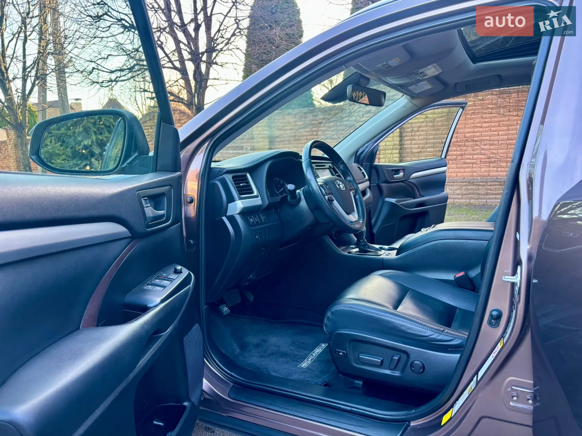 2019 Toyota Highlander - мініатюра 21