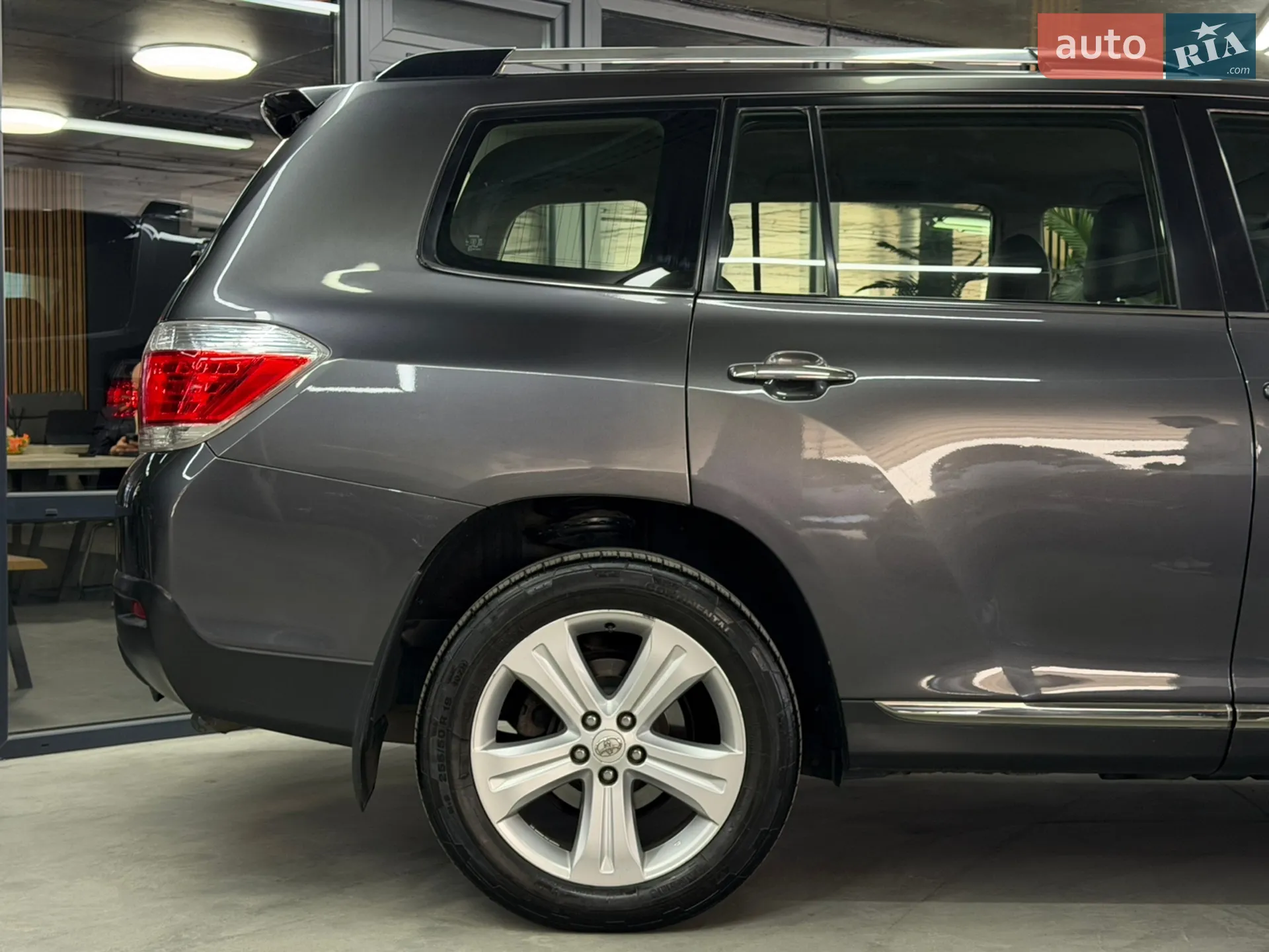 2010 Toyota Highlander - мініатюра 14