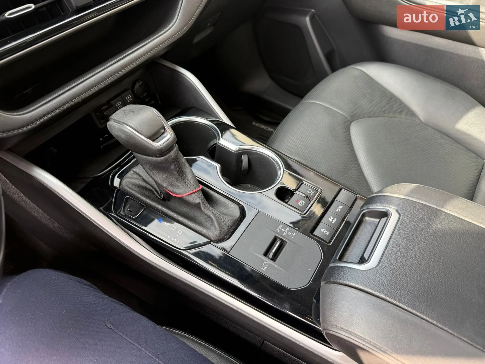2020 Toyota Highlander - мініатюра 24