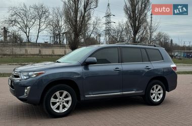 Позашляховик / Кросовер Toyota Highlander 2013 в Львові