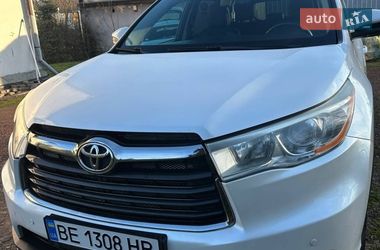 Внедорожник / Кроссовер Toyota Highlander 2015 в Львове