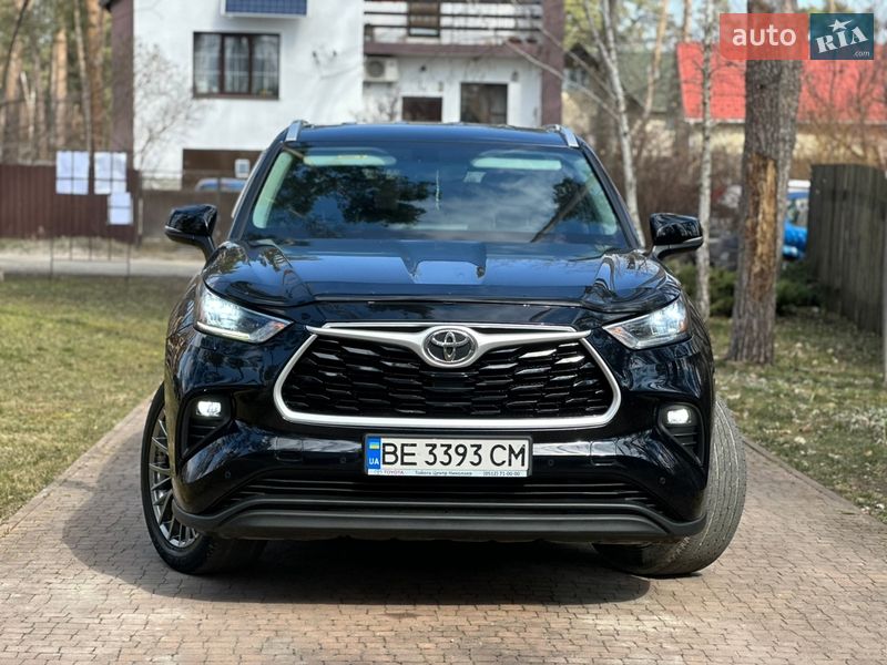 Позашляховик / Кросовер Toyota Highlander 2020 в Києві