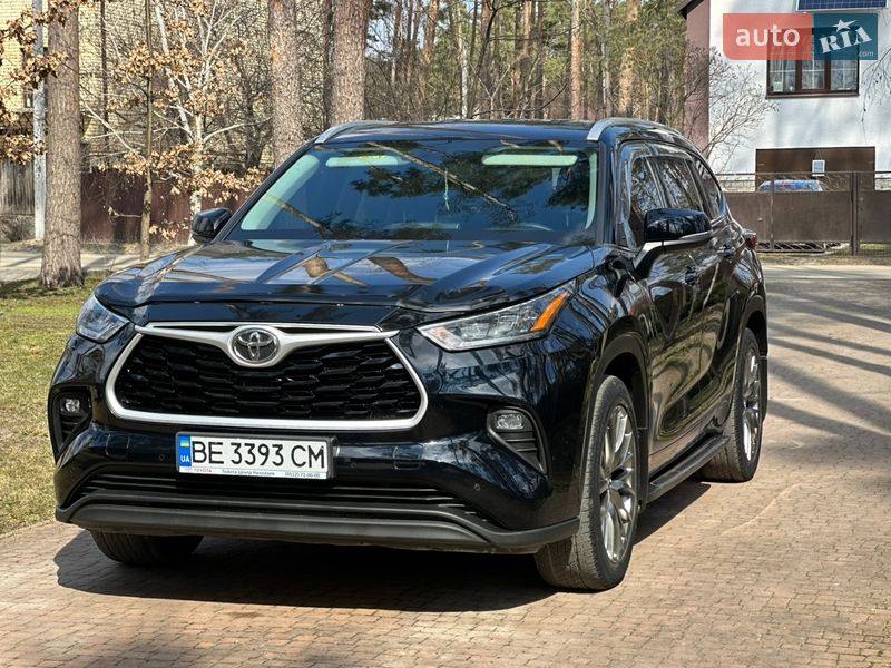 Позашляховик / Кросовер Toyota Highlander 2020 в Києві