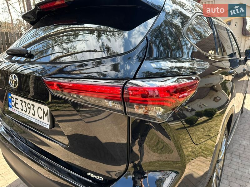 Позашляховик / Кросовер Toyota Highlander 2020 в Києві