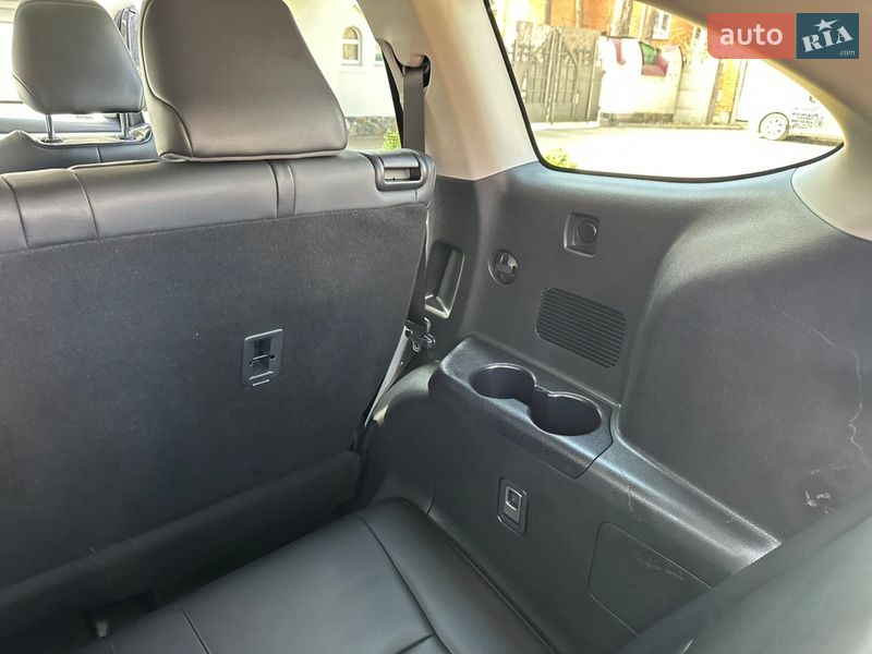 Позашляховик / Кросовер Toyota Highlander 2020 в Києві