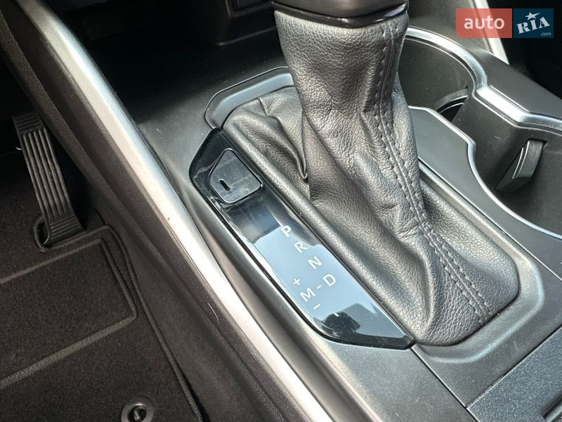 Позашляховик / Кросовер Toyota Highlander 2020 в Києві