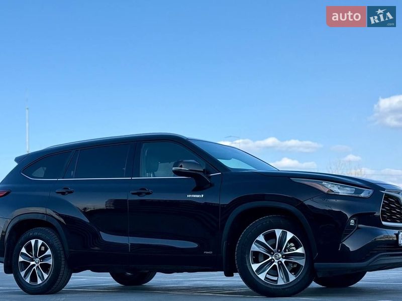 Внедорожник / Кроссовер Toyota Highlander 2020 в Киеве