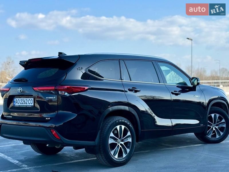 Внедорожник / Кроссовер Toyota Highlander 2020 в Киеве