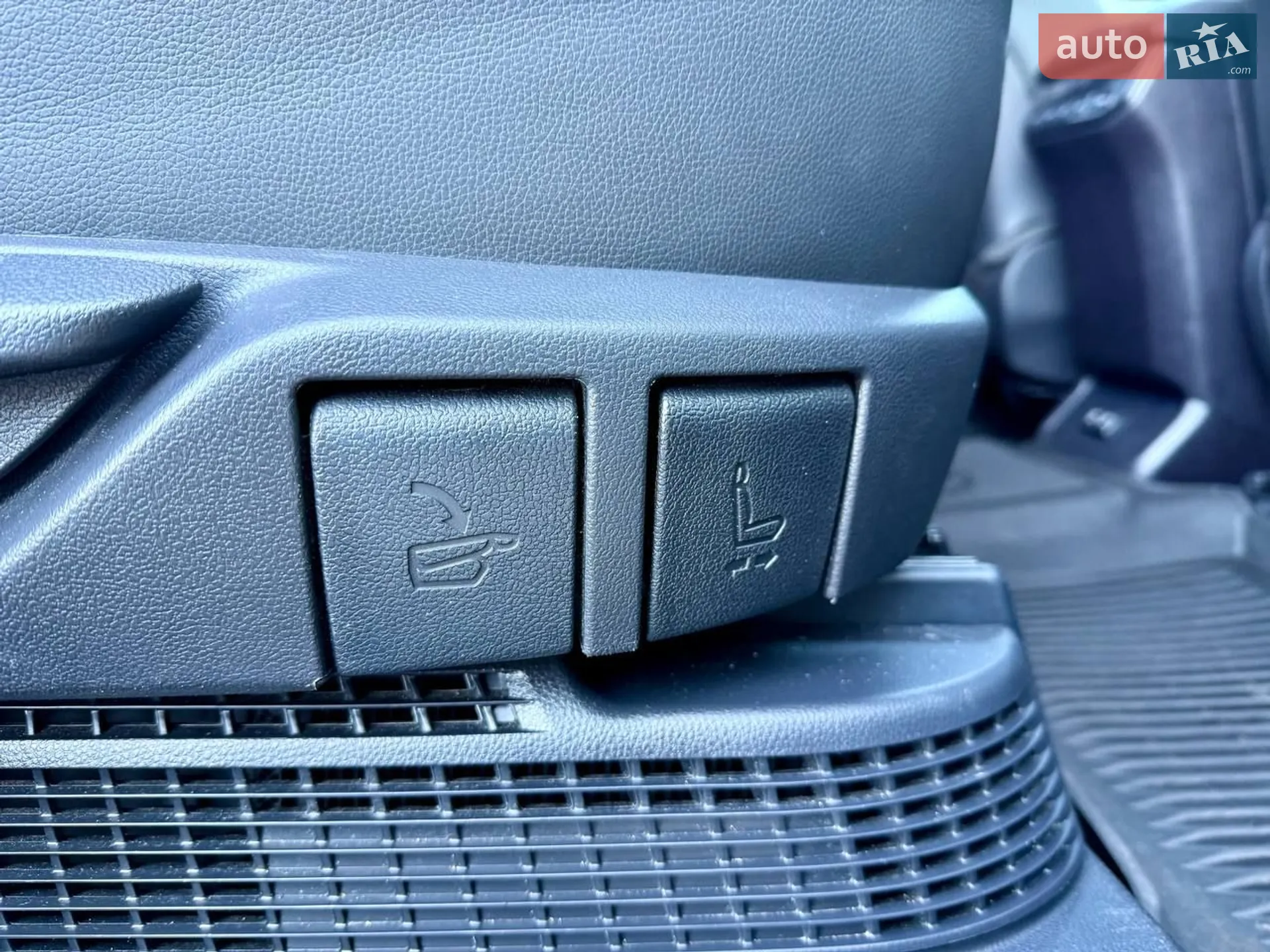 2020 Toyota Highlander - мініатюра 39