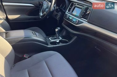 Позашляховик / Кросовер Toyota Highlander 2017 в Ніжині