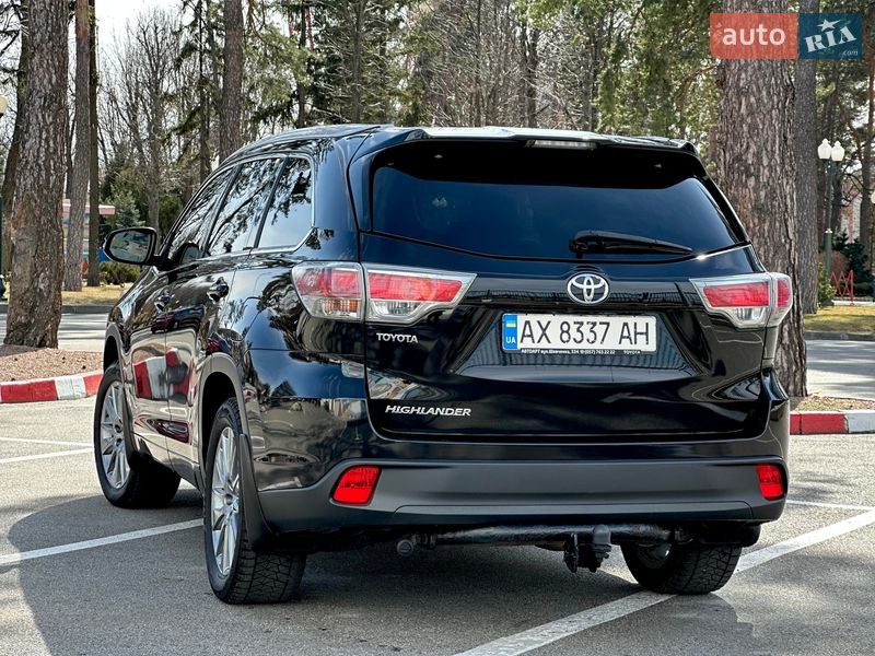 Позашляховик / Кросовер Toyota Highlander 2015 в Харкові