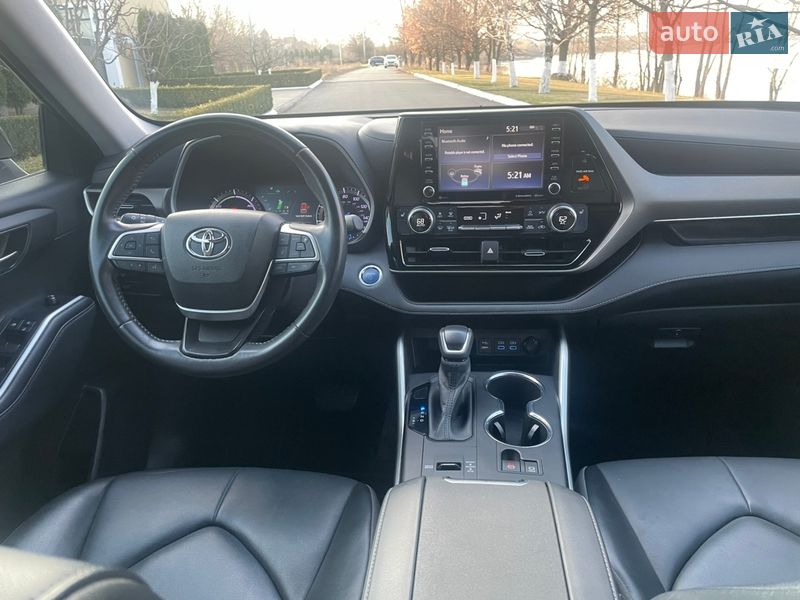 Позашляховик / Кросовер Toyota Highlander 2022 в Києві