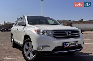 Внедорожник / Кроссовер Toyota Highlander 2013 в Одессе