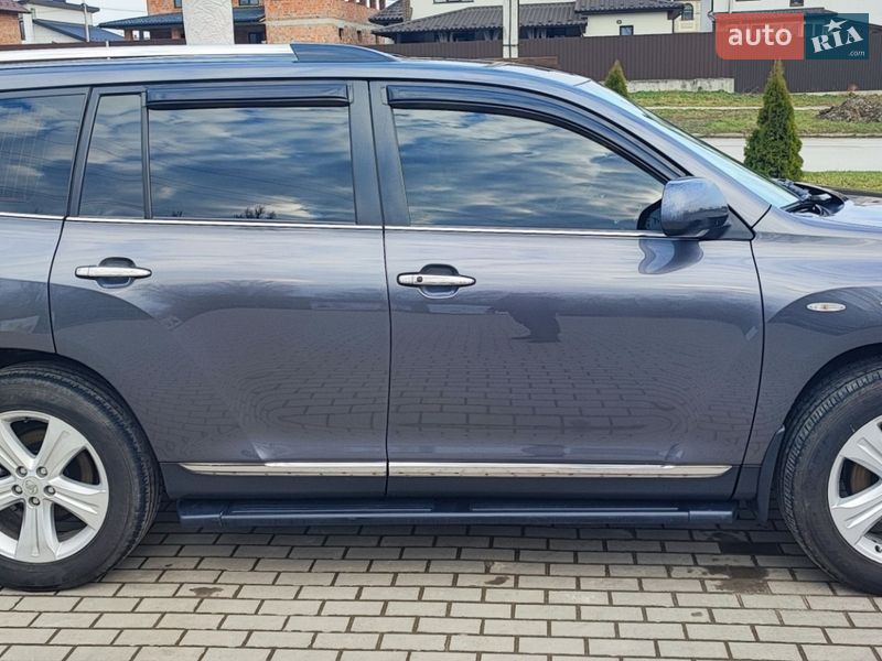 Позашляховик / Кросовер Toyota Highlander 2011 в Кам'янець-Подільському