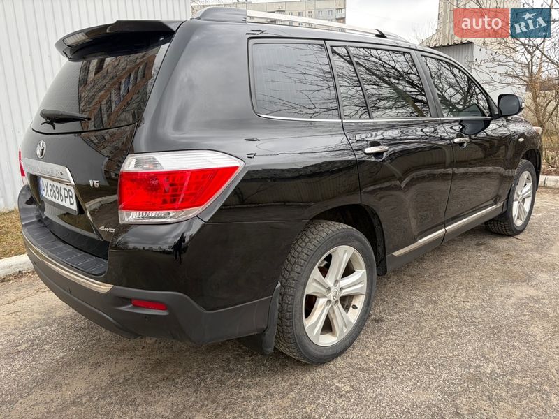 Внедорожник / Кроссовер Toyota Highlander 2012 в Харькове