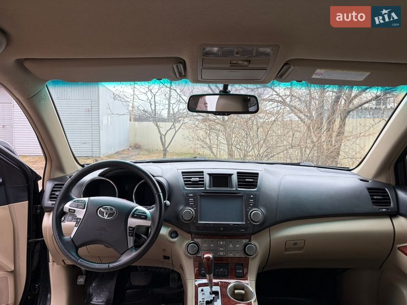 Внедорожник / Кроссовер Toyota Highlander 2012 в Харькове