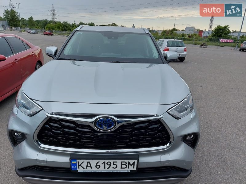 Toyota Highlander 2021