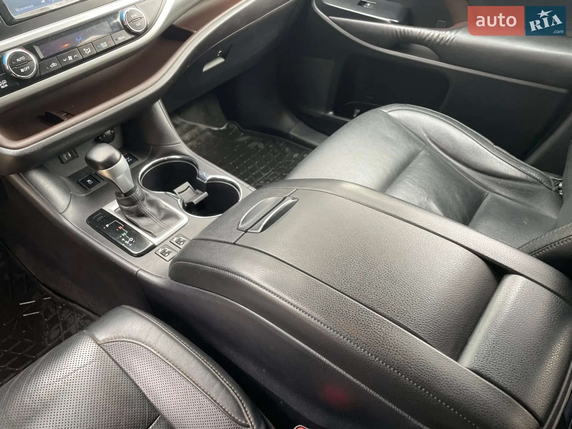 2014 Toyota Highlander - мініатюра 28
