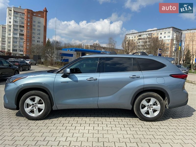 Позашляховик / Кросовер Toyota Highlander 2020 в Тернополі