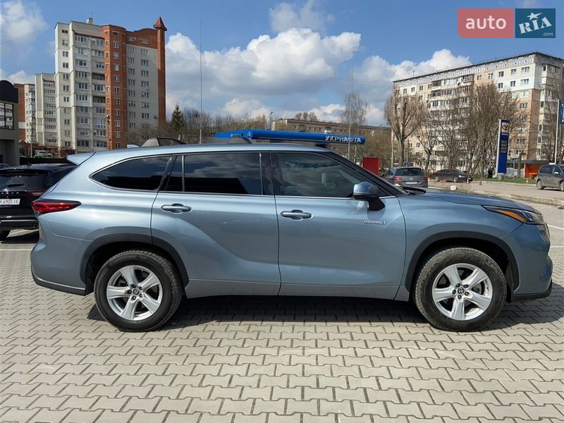 Позашляховик / Кросовер Toyota Highlander 2020 в Тернополі