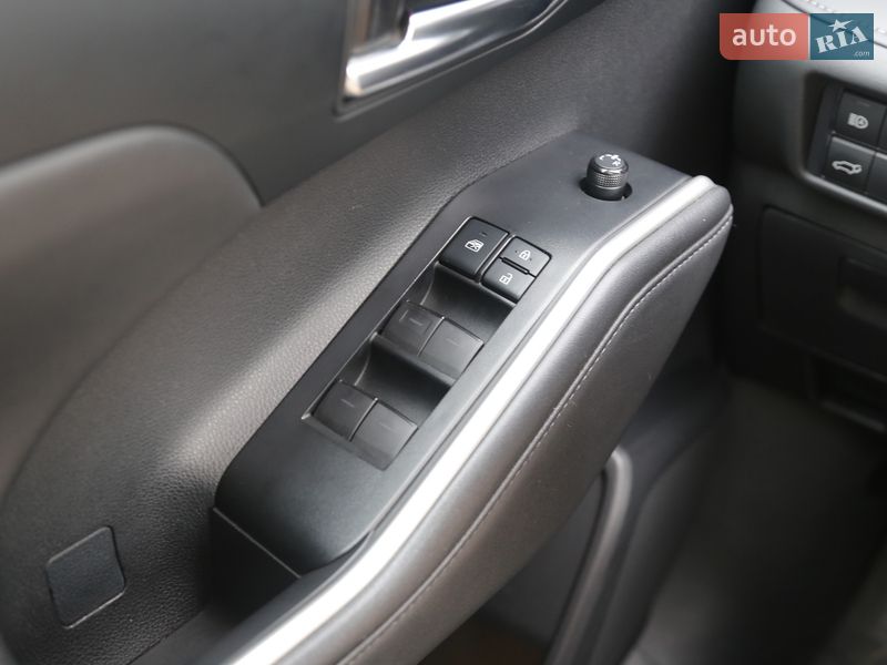 Позашляховик / Кросовер Toyota Highlander 2021 в Києві фото 29 Позашляховик / Кросовер Toyota Highlander 2021 в Києві