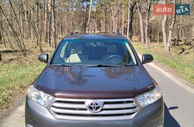 Позашляховик / Кросовер Toyota Highlander 2011 в Києві