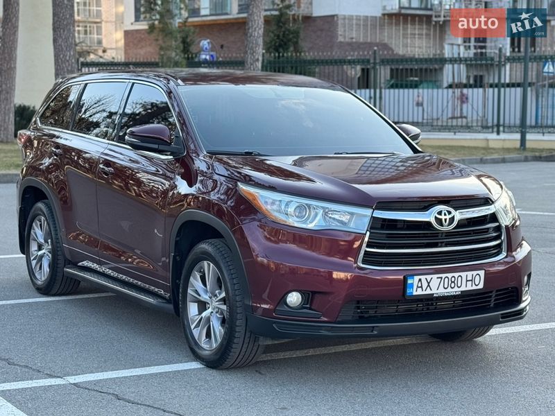 Позашляховик / Кросовер Toyota Highlander 2015 в Києві