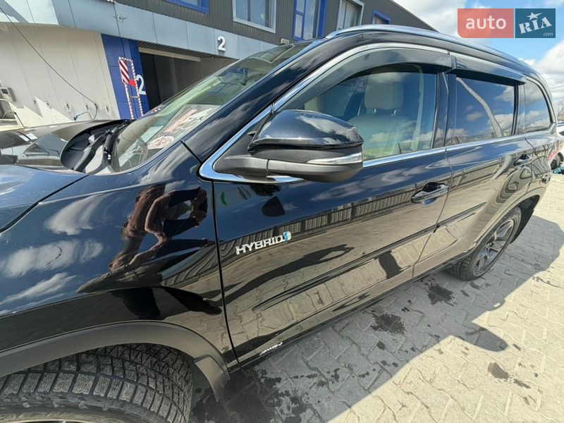 Позашляховик / Кросовер Toyota Highlander 2016 в Тернополі