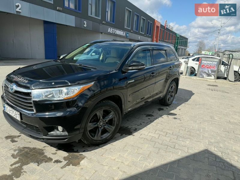 Позашляховик / Кросовер Toyota Highlander 2016 в Тернополі