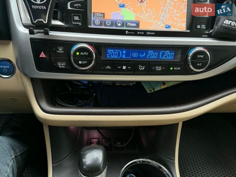 Позашляховик / Кросовер Toyota Highlander 2016 в Тернополі