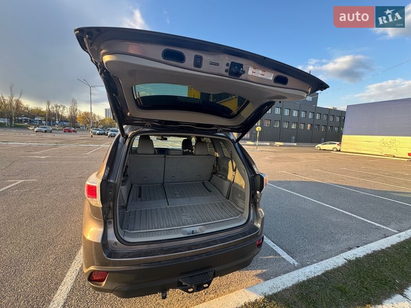 Позашляховик / Кросовер Toyota Highlander 2014 в Києві