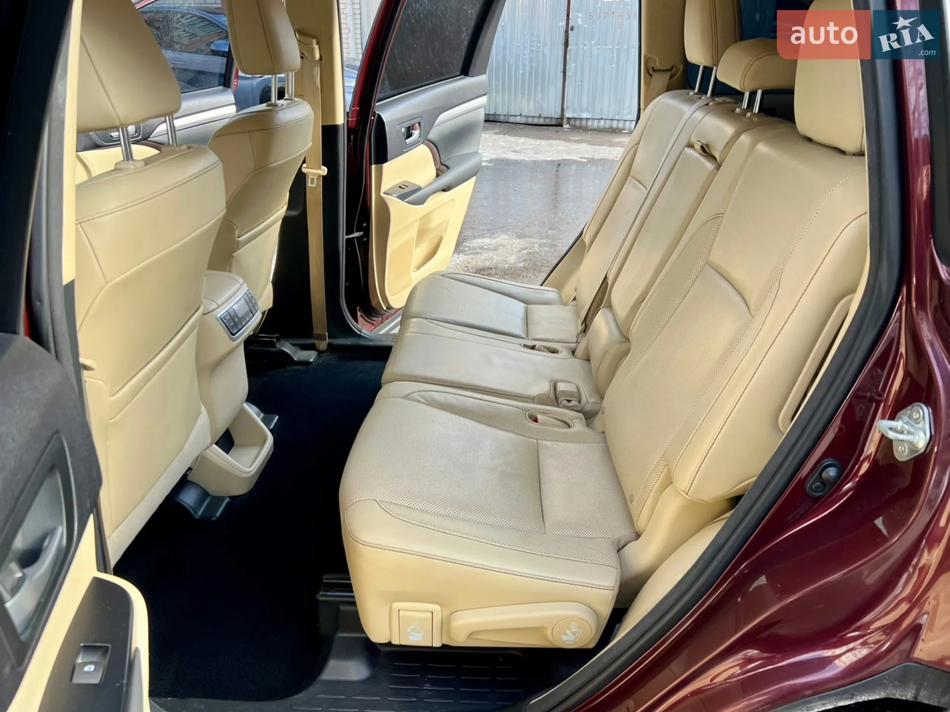 2014 Toyota Highlander - мініатюра 27