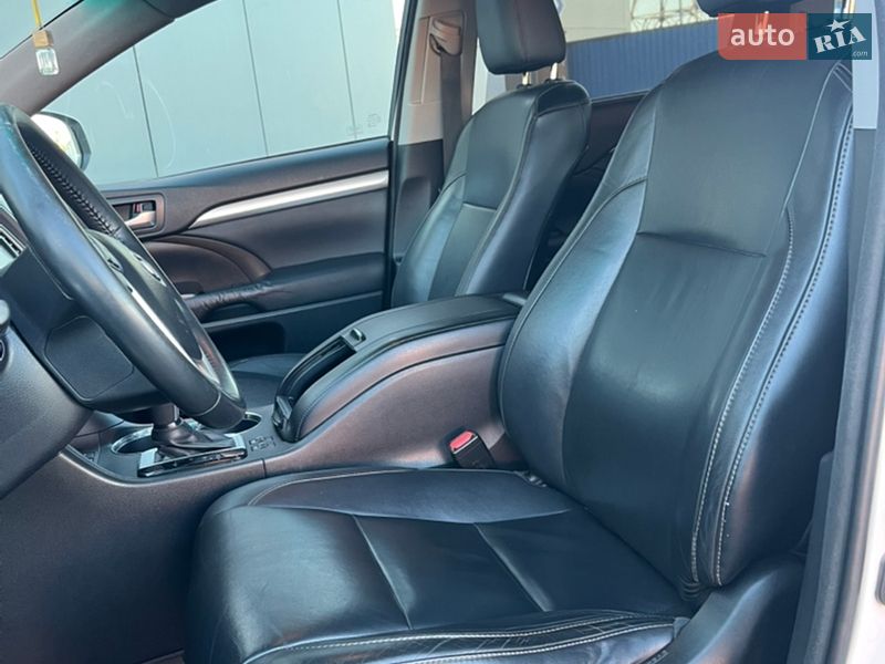Позашляховик / Кросовер Toyota Highlander 2014 в Києві фото 8 Позашляховик / Кросовер Toyota Highlander 2014 в Києві