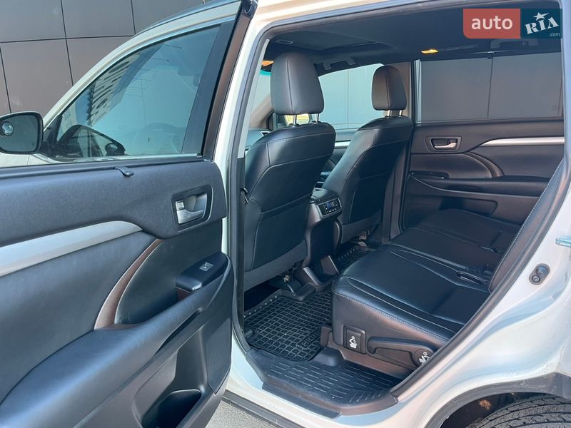 Позашляховик / Кросовер Toyota Highlander 2014 в Києві фото 9 Позашляховик / Кросовер Toyota Highlander 2014 в Києві