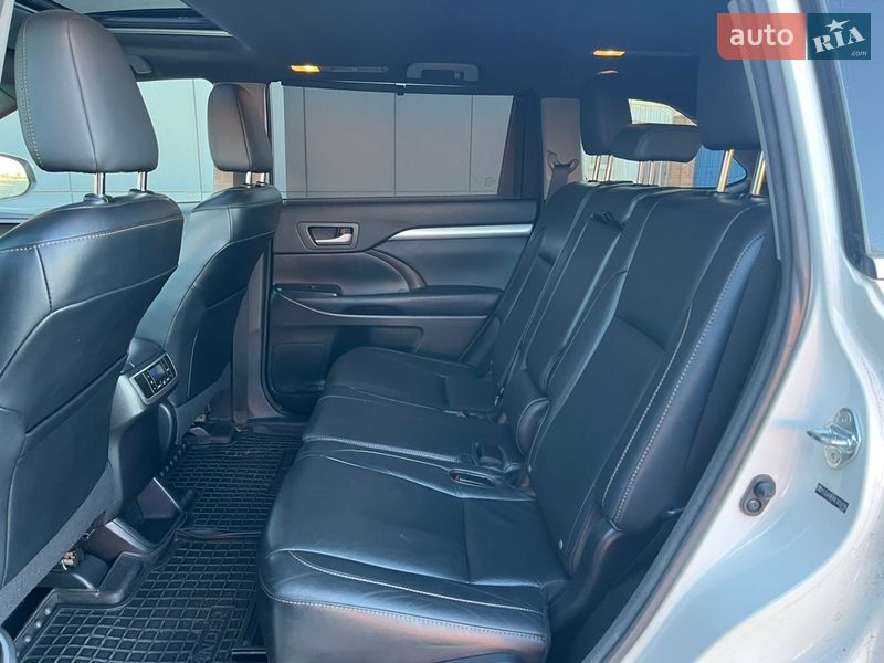 Позашляховик / Кросовер Toyota Highlander 2014 в Києві фото 16 Позашляховик / Кросовер Toyota Highlander 2014 в Києві