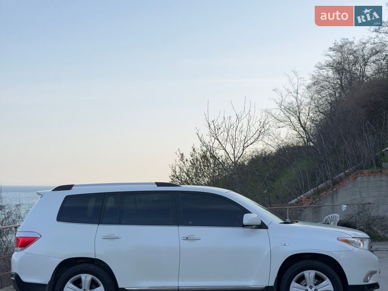 Позашляховик / Кросовер Toyota Highlander 2013 в Одесі