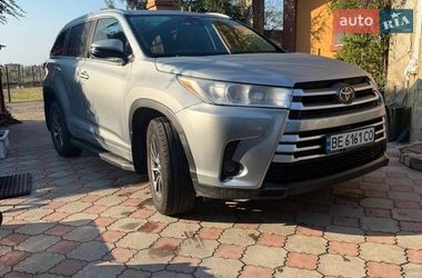 Позашляховик / Кросовер Toyota Highlander 2017 в Миколаєві