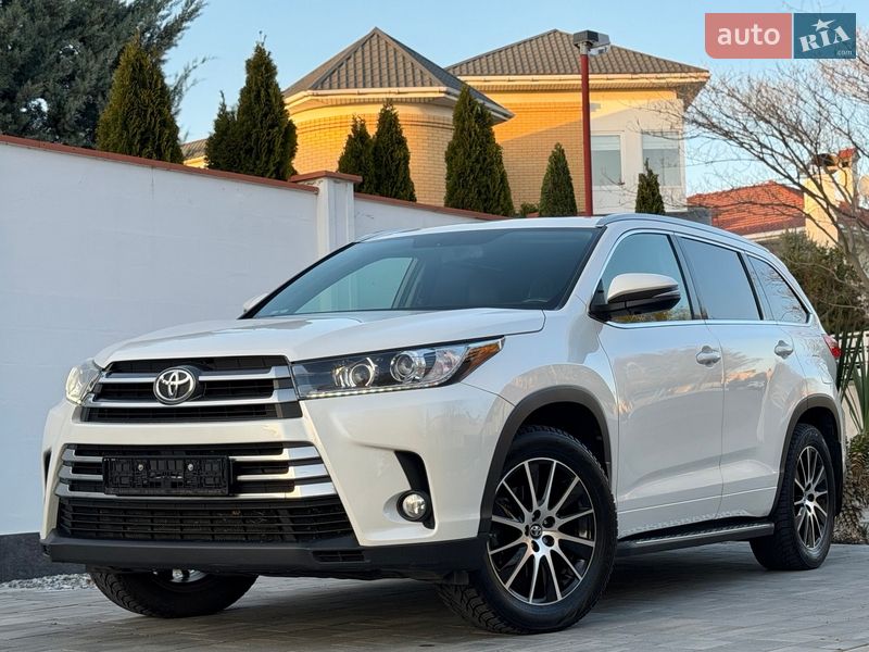 Toyota Highlander 2019