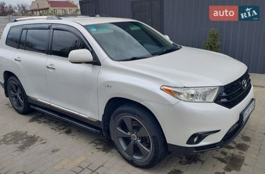 Внедорожник / Кроссовер Toyota Highlander 2012 в Раздельной