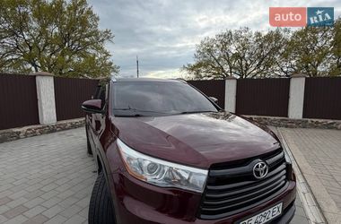 Внедорожник / Кроссовер Toyota Highlander 2016 в Вознесенске