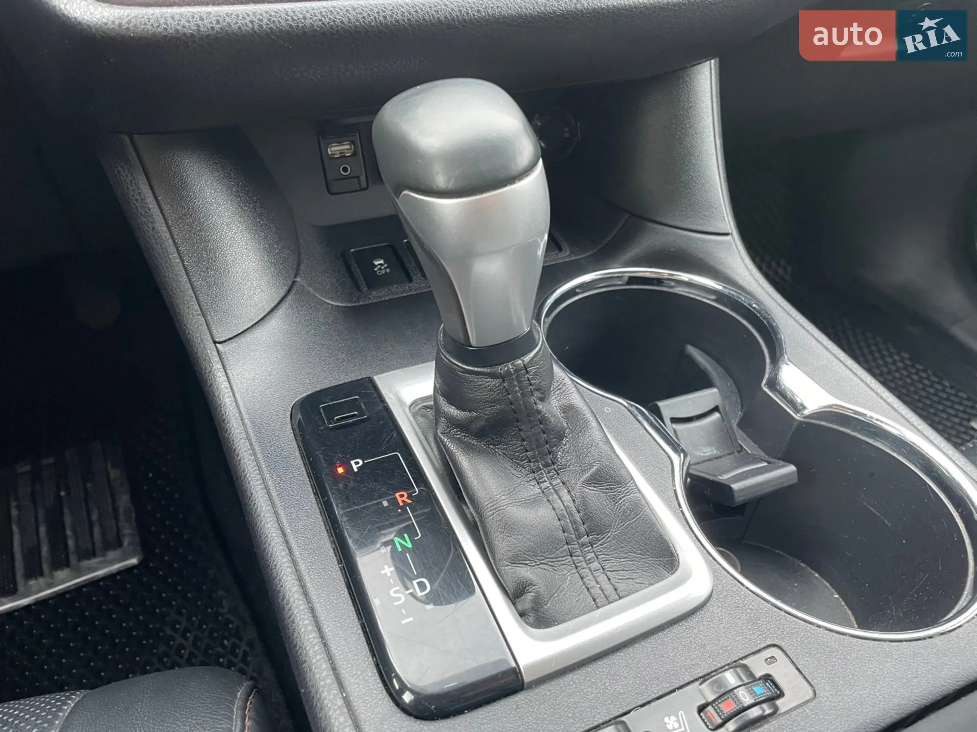2019 Toyota Highlander - мініатюра 3