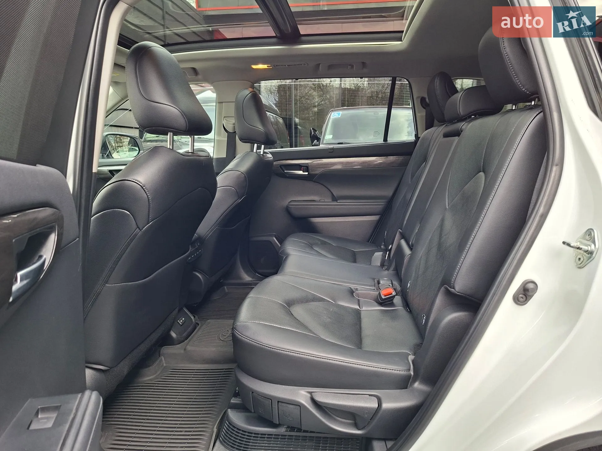 2023 Toyota Highlander - мініатюра 19