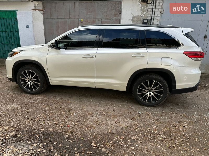 Toyota Highlander 2018