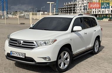 Внедорожник / Кроссовер Toyota Highlander 2013 в Харькове