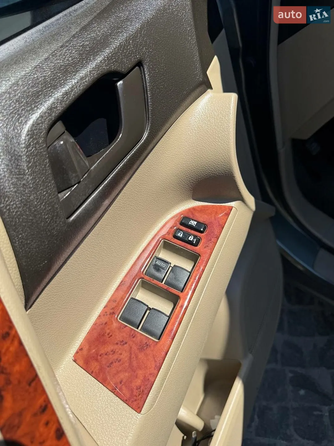 2010 Toyota Highlander - мініатюра 26