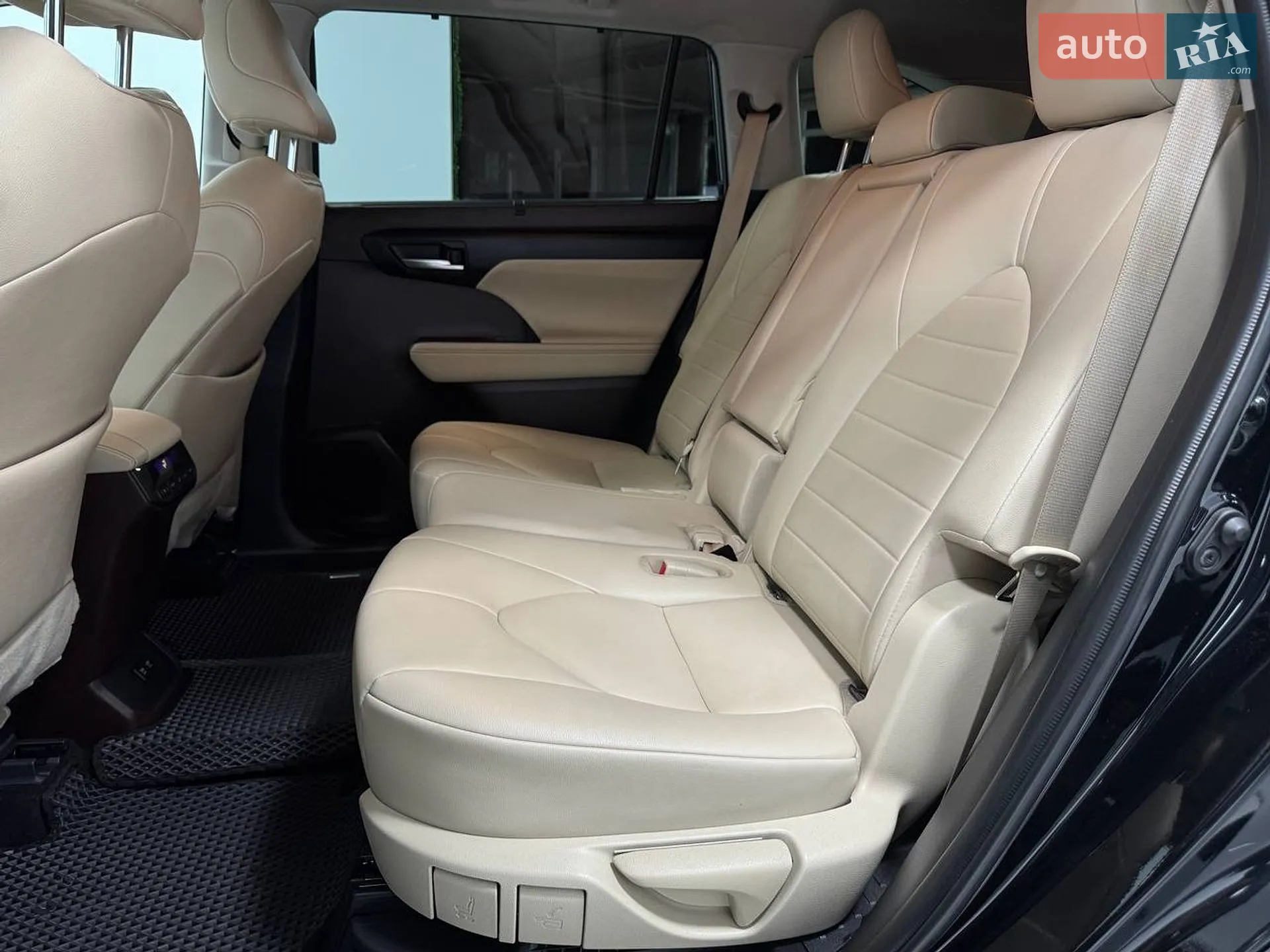 2020 Toyota Highlander - мініатюра 28